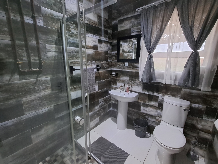 8 Bedroom Property for Sale in Colchester Eastern Cape